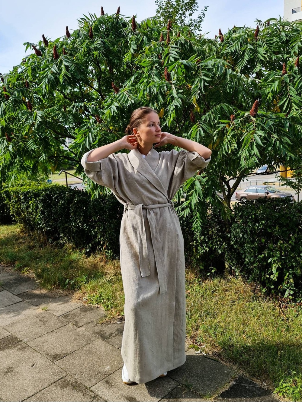 The Raw Linen Robe - Picture 11 of 12